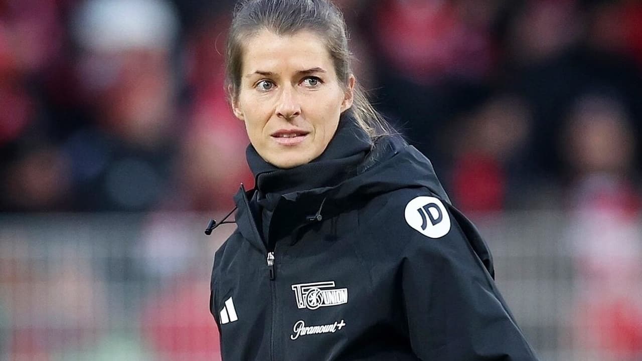 Marie-Louise Eta faz história e conquista primeira vitória como técnica na Bundesliga