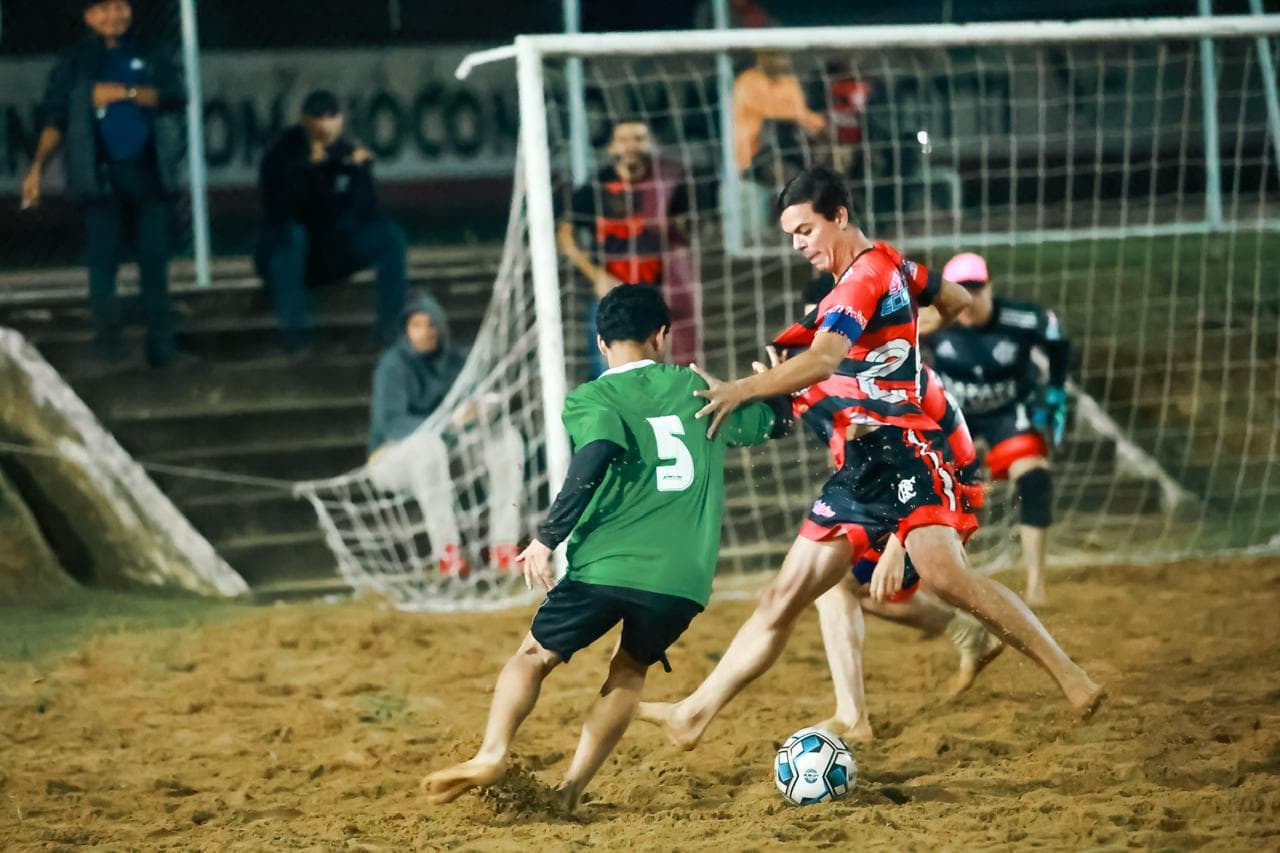 Copão de Futebol de Areia 2ª Divisão agita a quadra da Praça do Juventus
