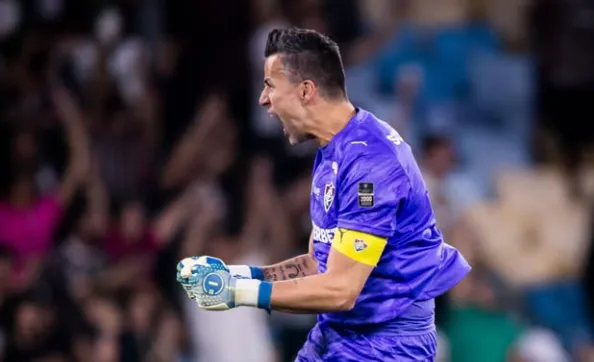 Fábio abre o jogo sobre ausência na Seleção e destaca grande fase no Fluminense