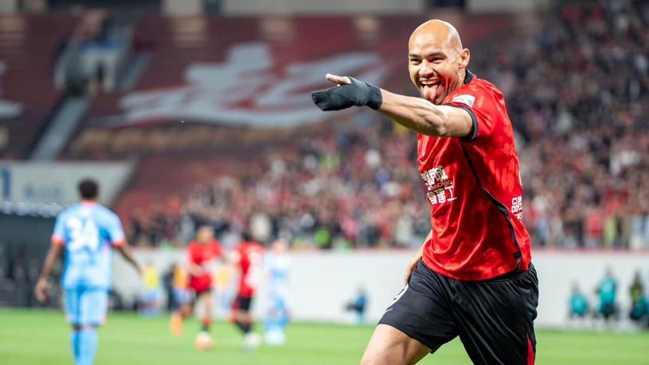 Felipe Silva brilha na China e desperta interesse no futebol asiático em meio a indefinição contratual