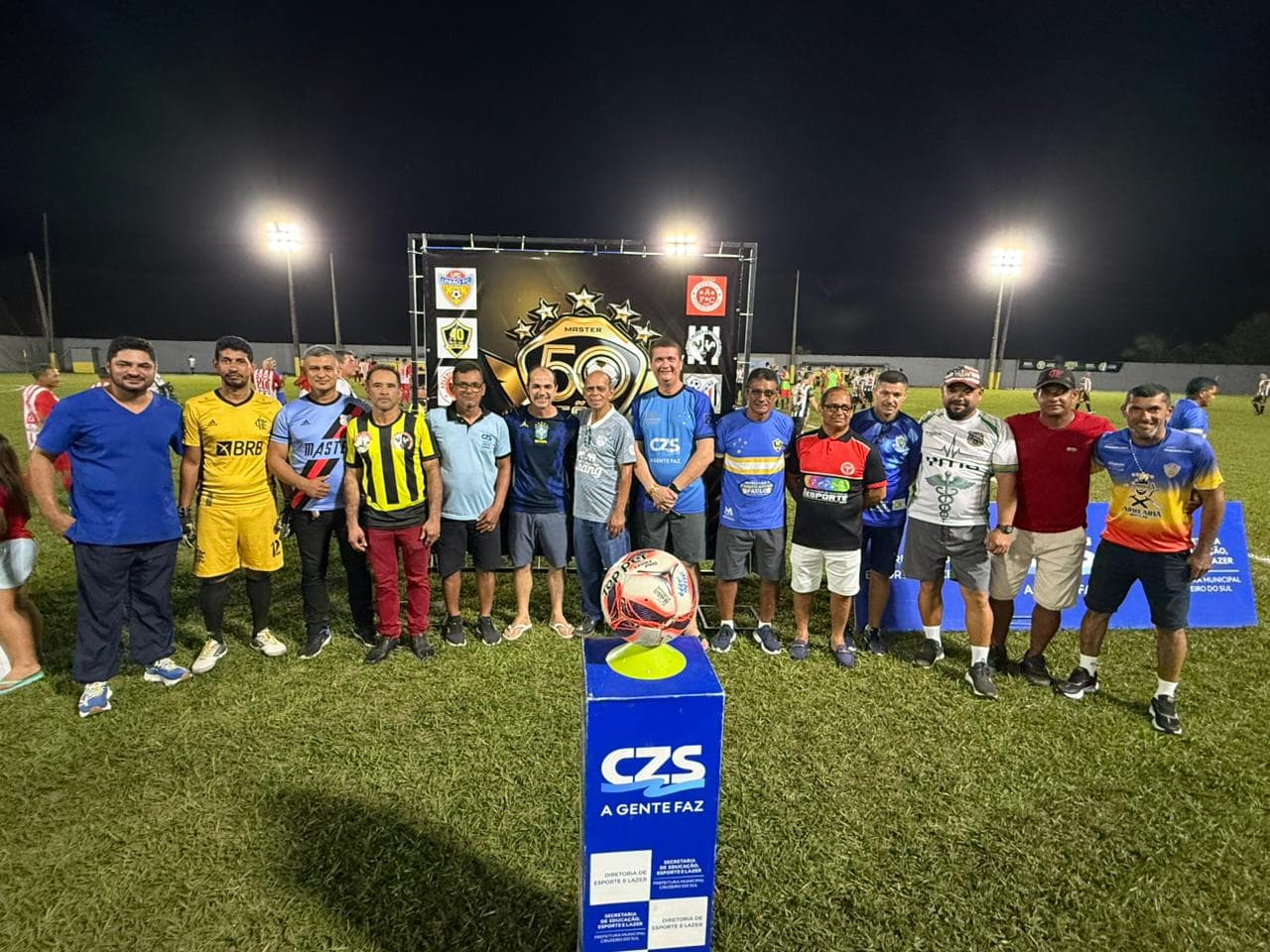 Copa Master Cinquentão de Cruzeiro do Sul agita o estádio Cruzeirão com jogos emocionantes