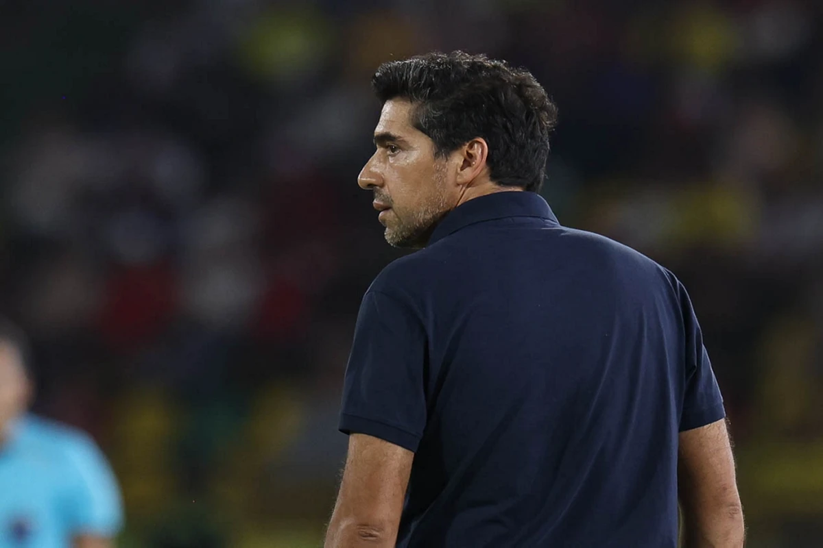 Mancha Alvi Verde exige saída de Abel Ferreira após derrota na Libertadores
