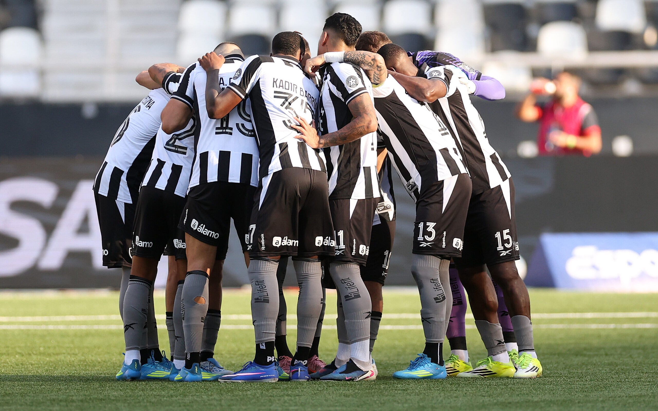 Botafogo sofre derrota em casa para o Remo e perde invencibilidade no Brasileirão