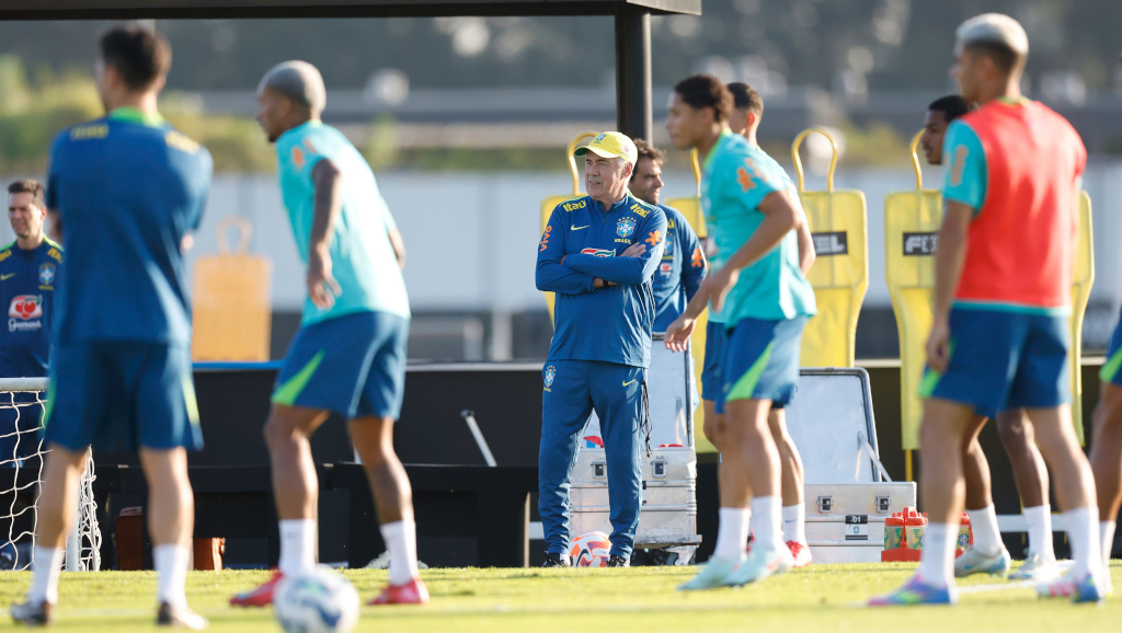 Seleção Brasileira usa helicópteros para treinos em Teresópolis antes da Copa do Mundo