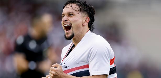 São Paulo e Botafogo se enfrentam no Morumbi com surpresas e retornos importantes