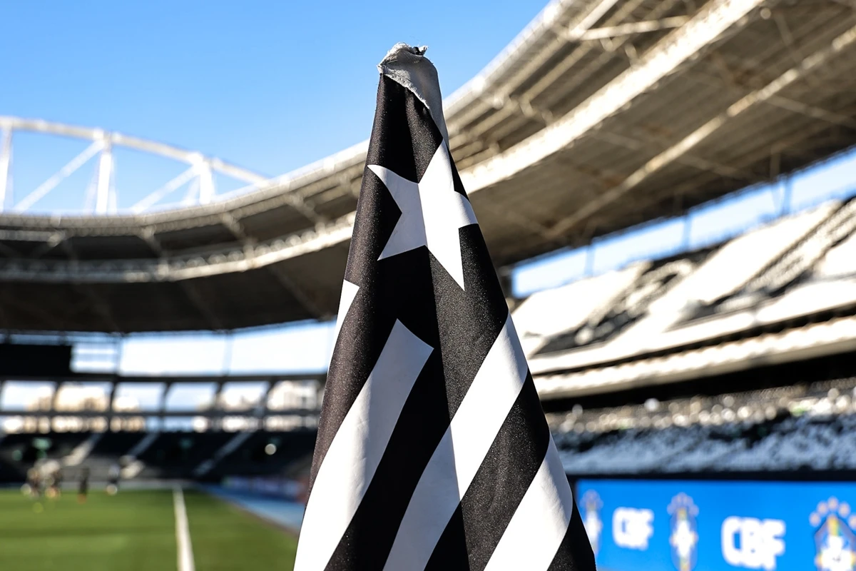 Botafogo enfrenta incertezas financeiras com dívida de R$ 2 bilhões e futuro da SAF em risco