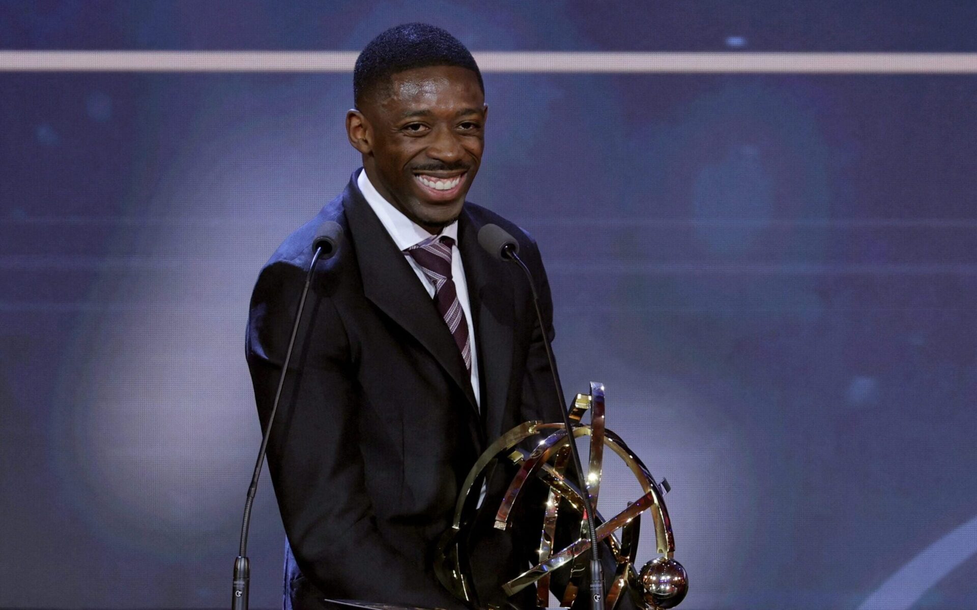 Dembélé brilha novamente e domina premiação da Ligue 1, mas surpreende pela pouca participação