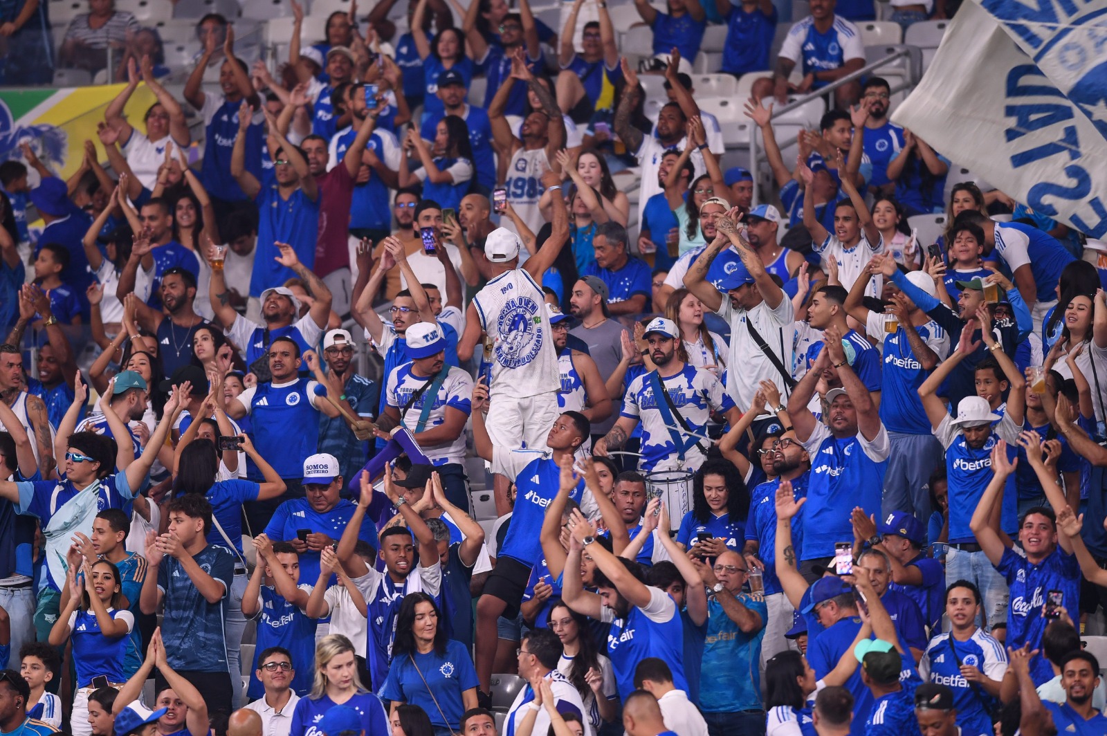 Venda de ingressos para Cruzeiro x Chapecoense já está aberta com descontos especiais