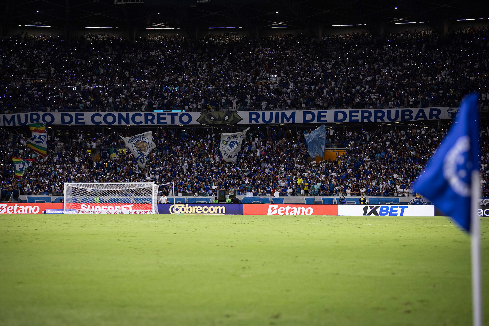 Cruzeiro enfrenta Chapecoense no Mineirão com olho na Libertadores