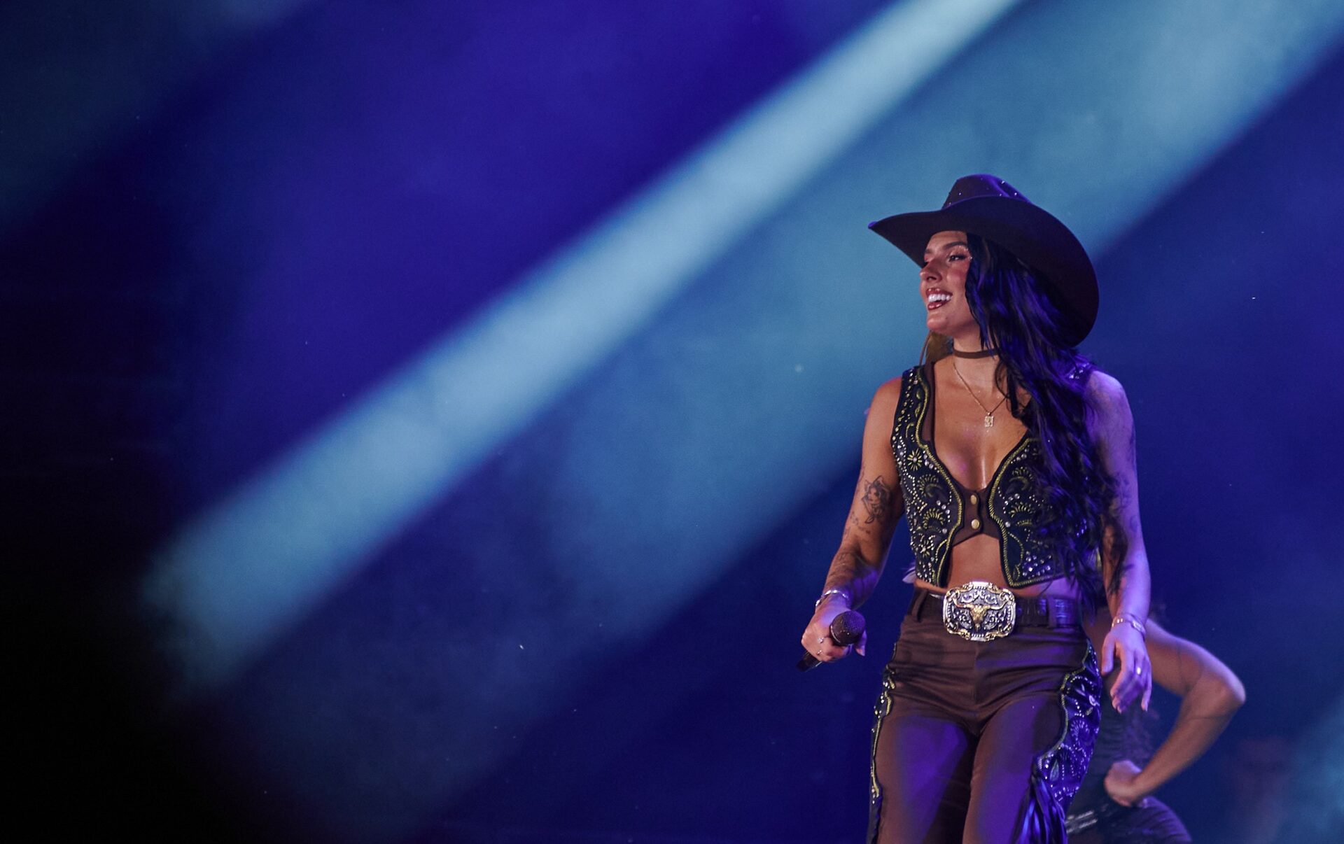 Ana Castela lidera show gratuito em Ribeirão Preto: saiba como garantir seu ingresso
