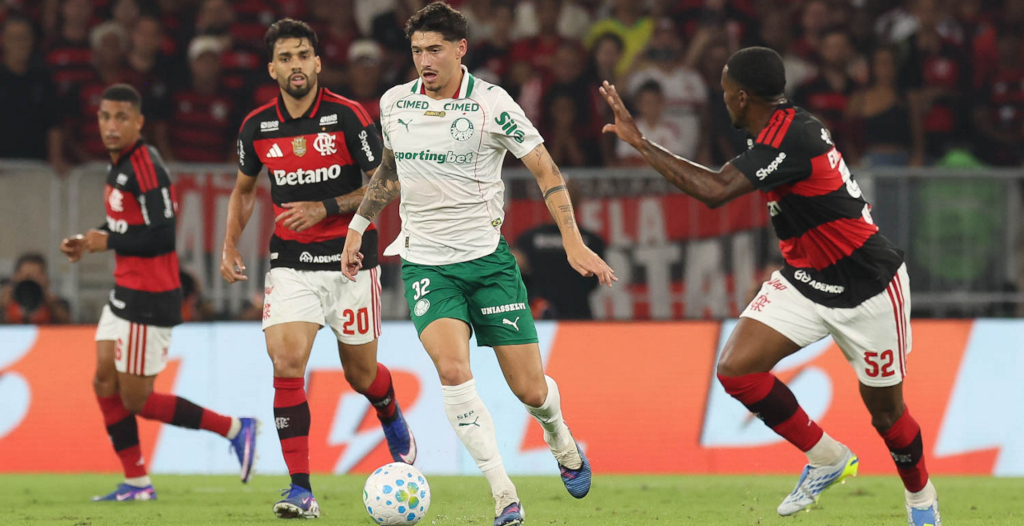 Futebol brasileiro bate recorde e movimenta R$ 14,3 bilhões em 2025, aponta estudo