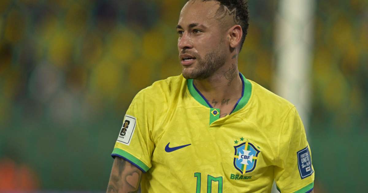 Carlo Ancelotti e Neymar: Gigantes do Futebol com Títulos que Marcaram Época