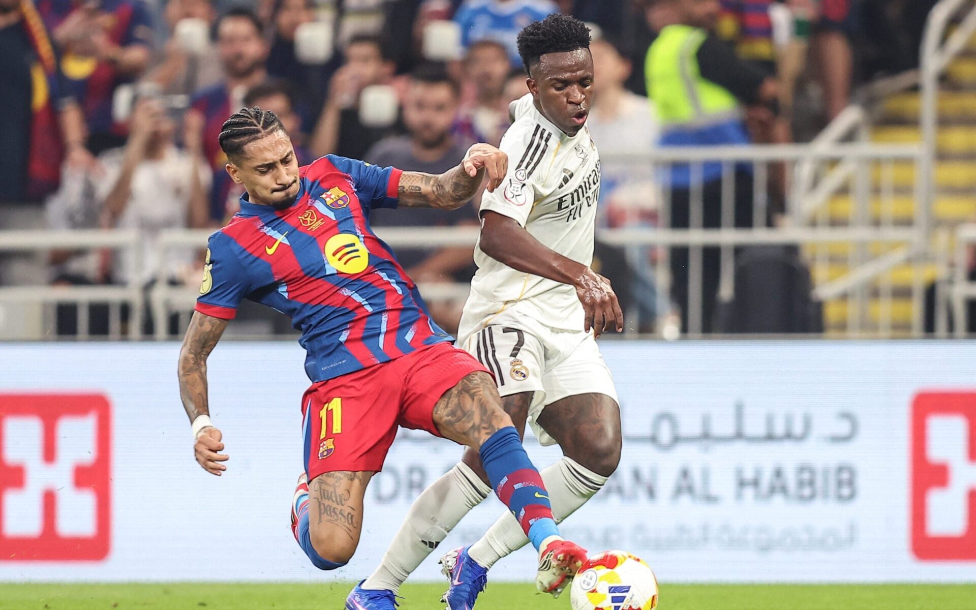 Domingo de clássicos e decisões no futebol nacional e europeu: confira onde assistir