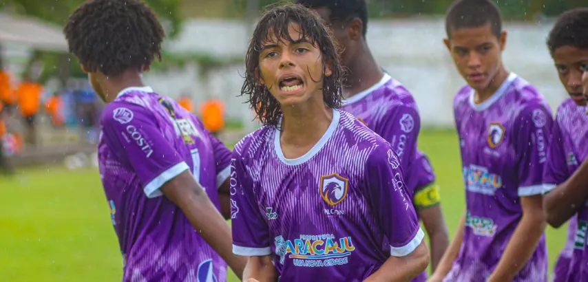 Falcon brilha no futebol sergipano com base forte e título no feminino