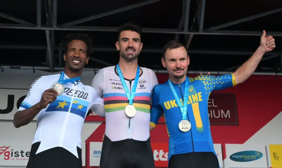 Brasil brilha na Copa do Mundo de Ciclismo em Gistel com títulos e pódios