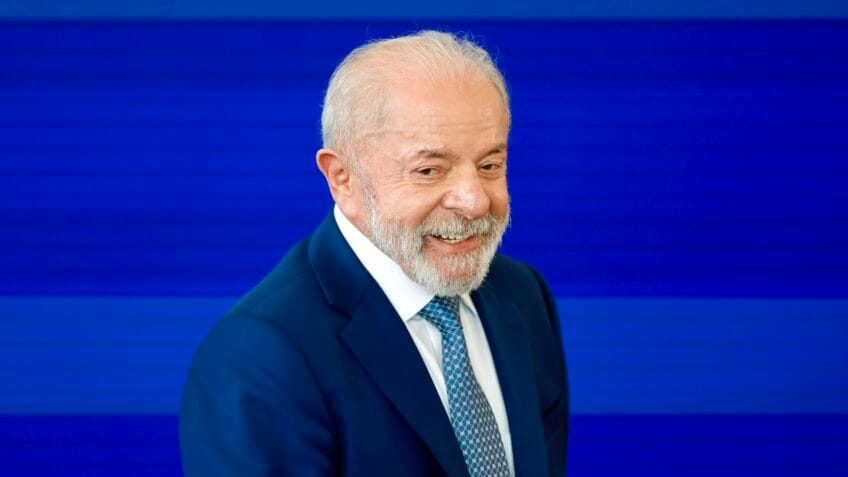Lula desafia estereótipos e apresenta plano bilionário para combater crime organizado no Brasil