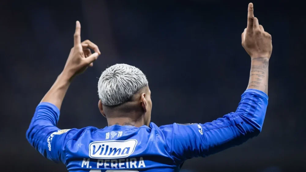 Cruzeiro Brilha no Mineirão e Garante Vaga nas Oitavas da Libertadores