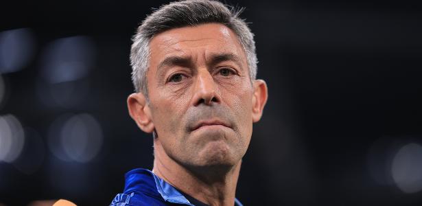 Pedro Caixinha e Santos têm audiência marcada no CAS para decidir multa milionária