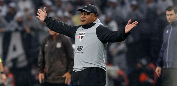 São Paulo reafirma confiança em Roger Machado mesmo após derrota para o Corinthians