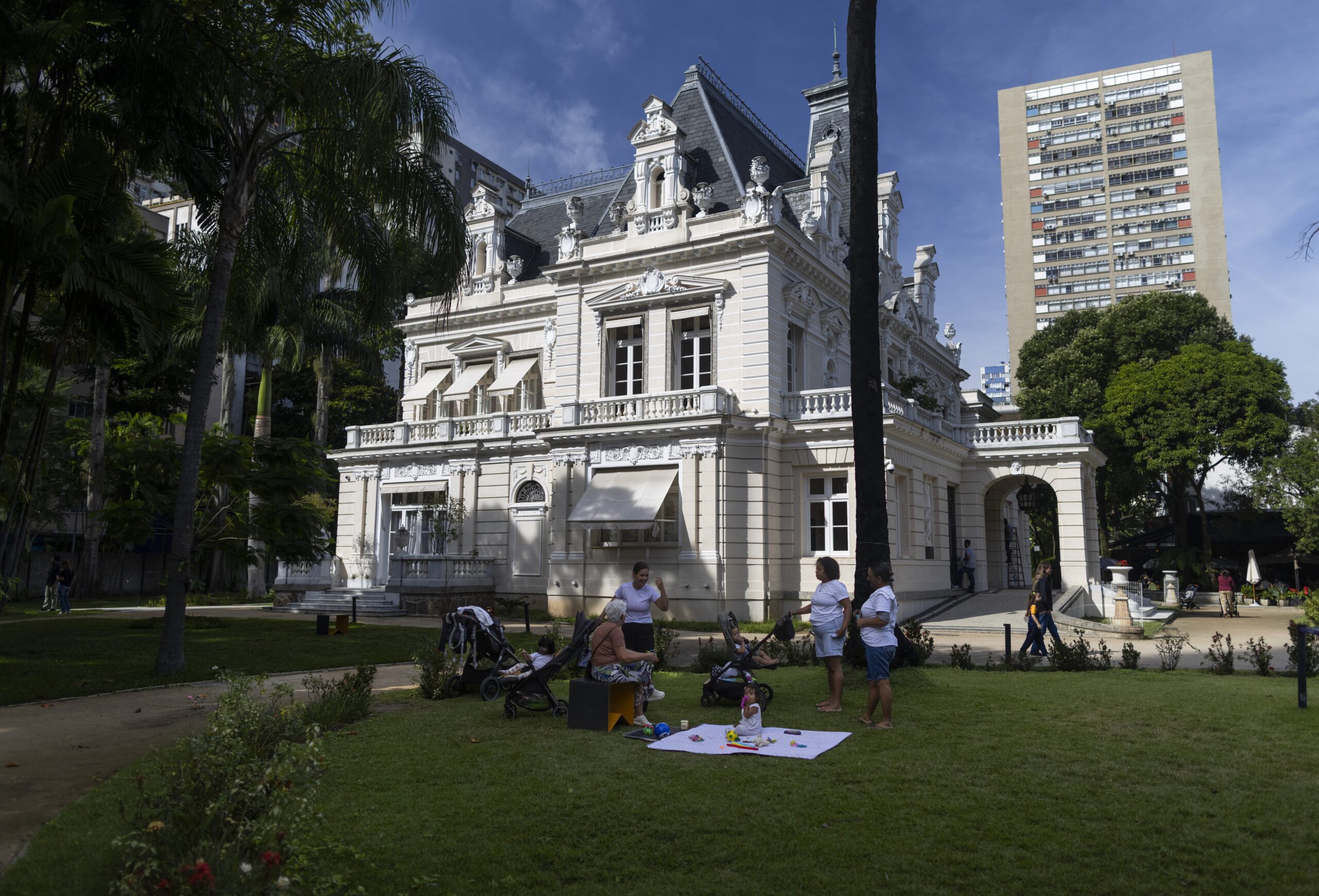Palacete em Botafogo é tombado como Patrimônio Cultural Brasileiro e ganha novo nome