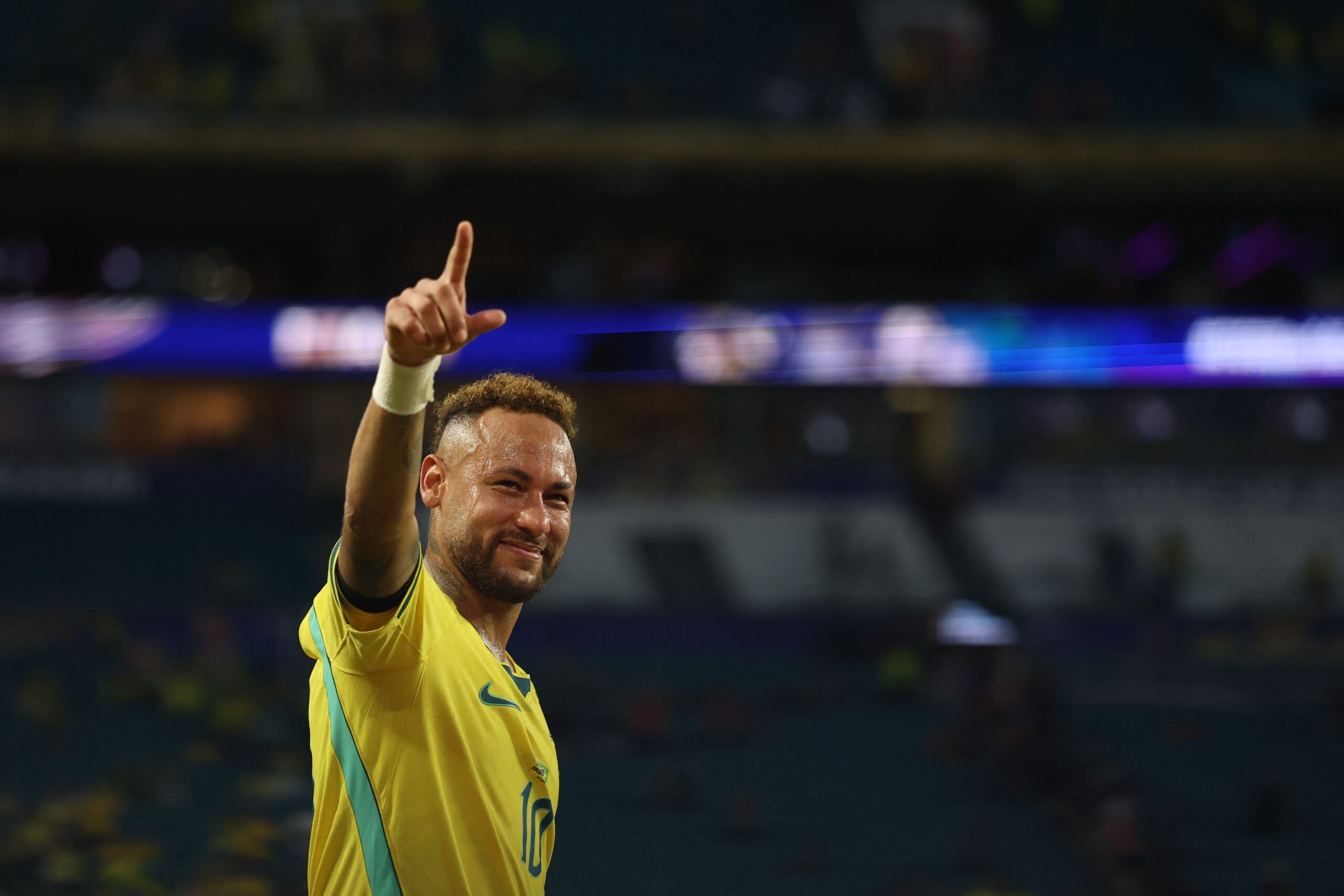 De Nilton Santos a Neymar: A Evolução dos Apelidos no Futebol Brasileiro