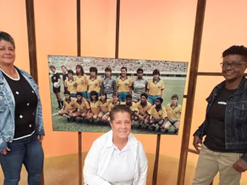 Pioneiras do Futebol Feminino Revelam Desafios e Conquistas em Debate na TV Brasil
