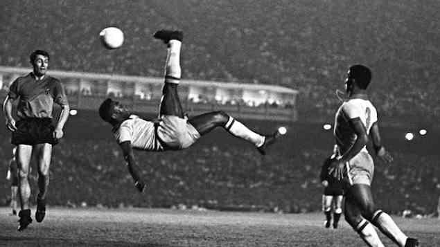 Nelson Rodrigues e a alma do futebol brasileiro: Pelé e Garrincha sob nova luz