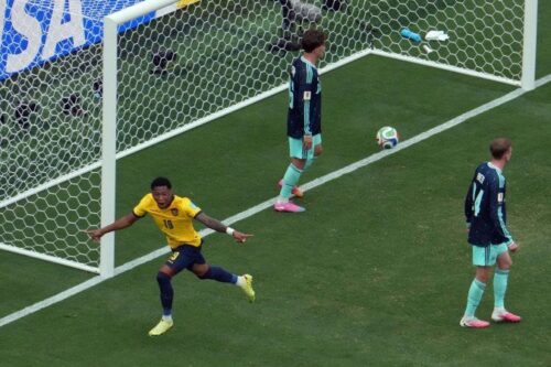 Equador surpreende e domina torcida em goleada histórica contra a Alemanha na Copa