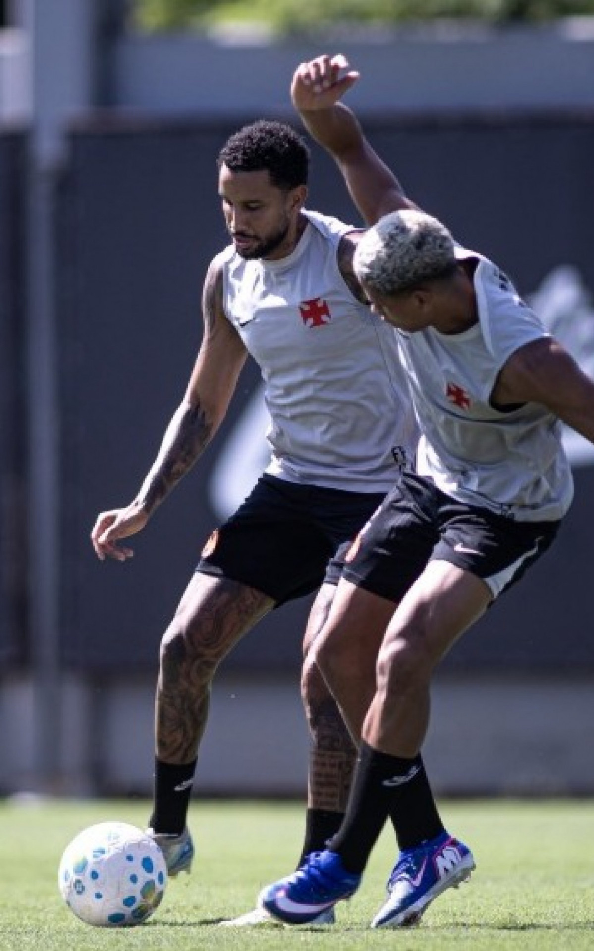 Jair se aproxima do retorno ao Vasco após fase final de recuperação