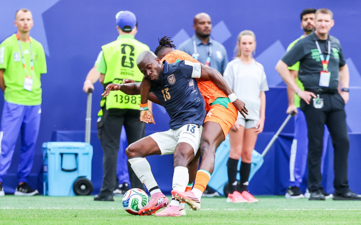Enner Valencia sofre em campo e Equador cai diante da Costa do Marfim na estreia