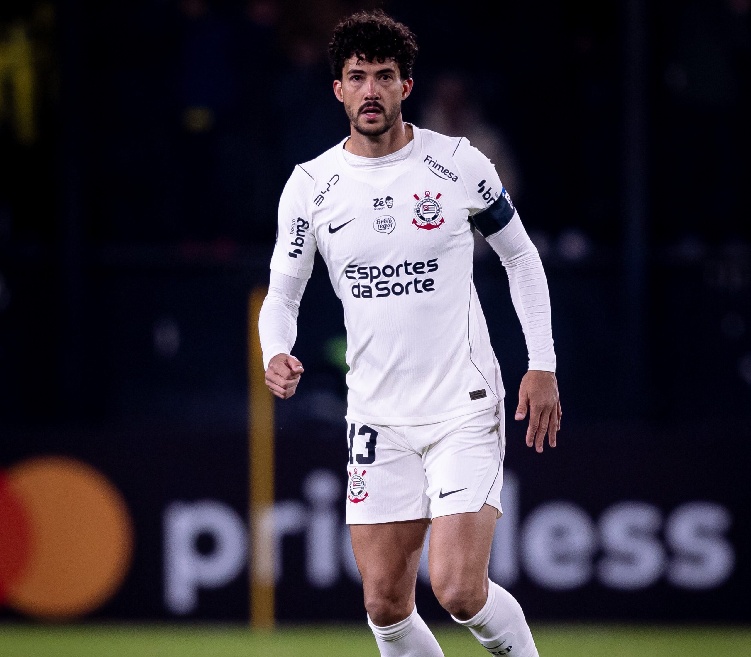 Corinthians destaca trio de craques que brilhou no primeiro semestre de 2026