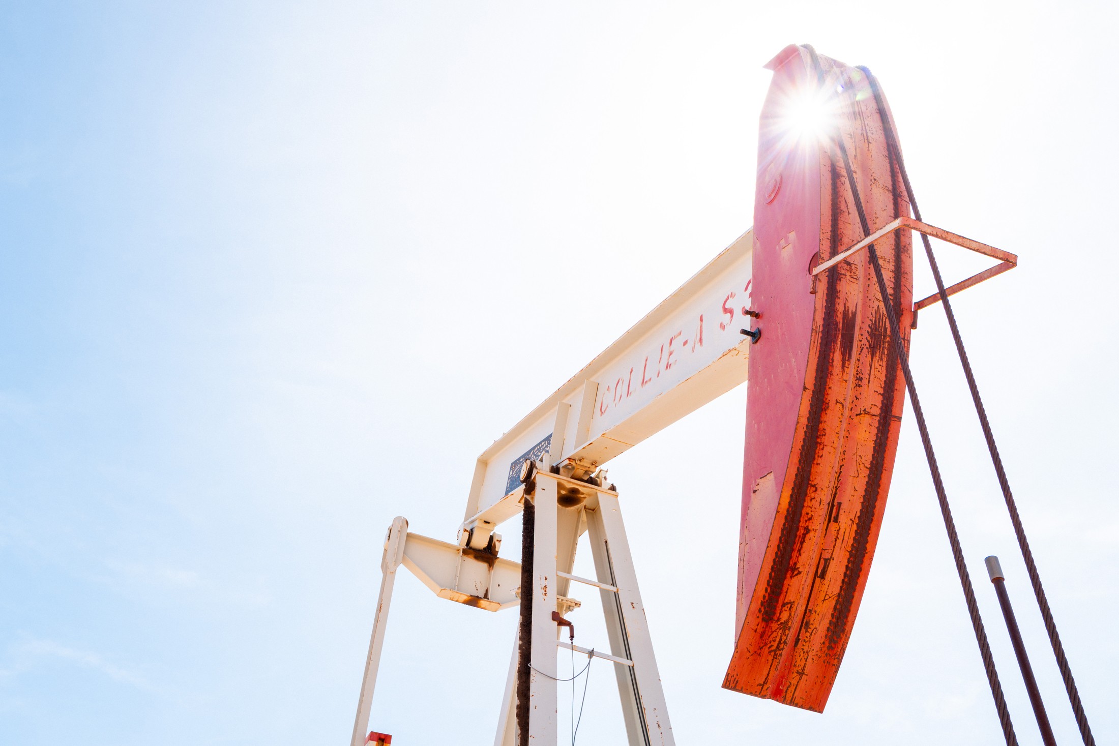 Reservas de Petróleo da OCDE Registram Nível Mais Baixo em 36 Anos