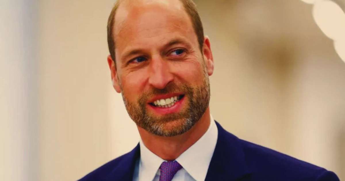 Príncipe William celebra 44 anos e mostra paixão pelo futebol que vai além da realeza