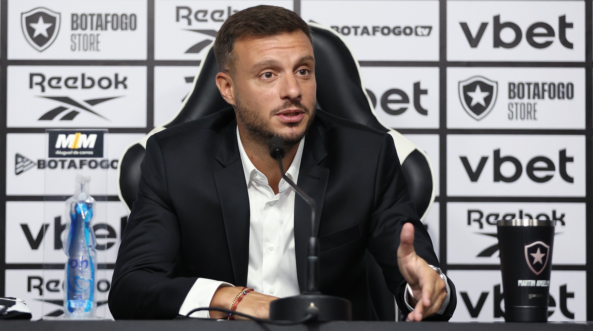 Martín Anselmi assume o comando do Elche para a temporada 2026/27 da La Liga