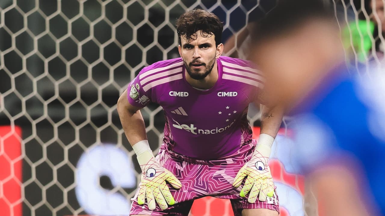 Goleiro Otávio, promessa do Cruzeiro, desperta interesse da Europa em 2026