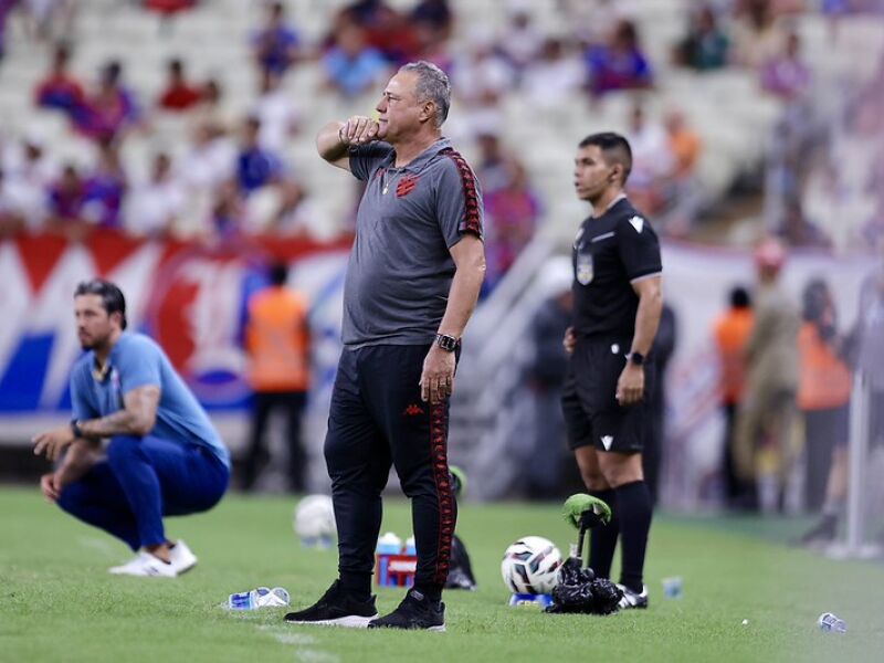 Márcio Goiano reconhece pressão no Sport após sequência sem vitórias na Série B