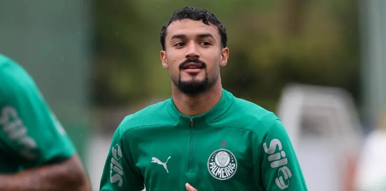 Jefté inicia recuperação após cirurgia no joelho direito e mantém foco no Palmeiras