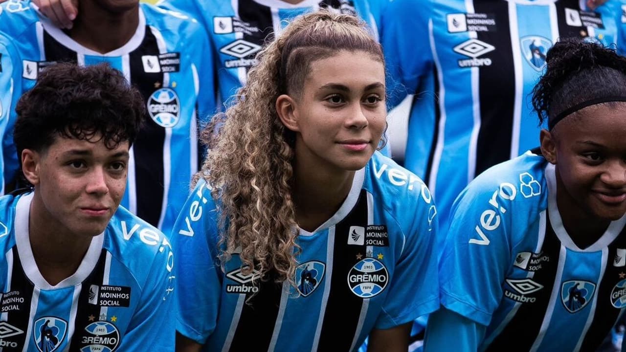 Júlia Arnold: A Promessa que Está Revolucionando o Futebol Feminino no Brasil