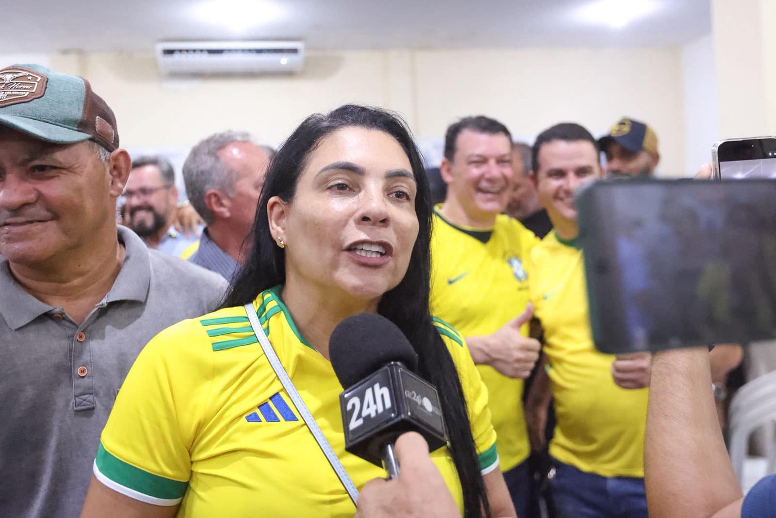Prefeito de Cruzeiro do Sul se une à base de Alan Rick e reforça oposição no Acre