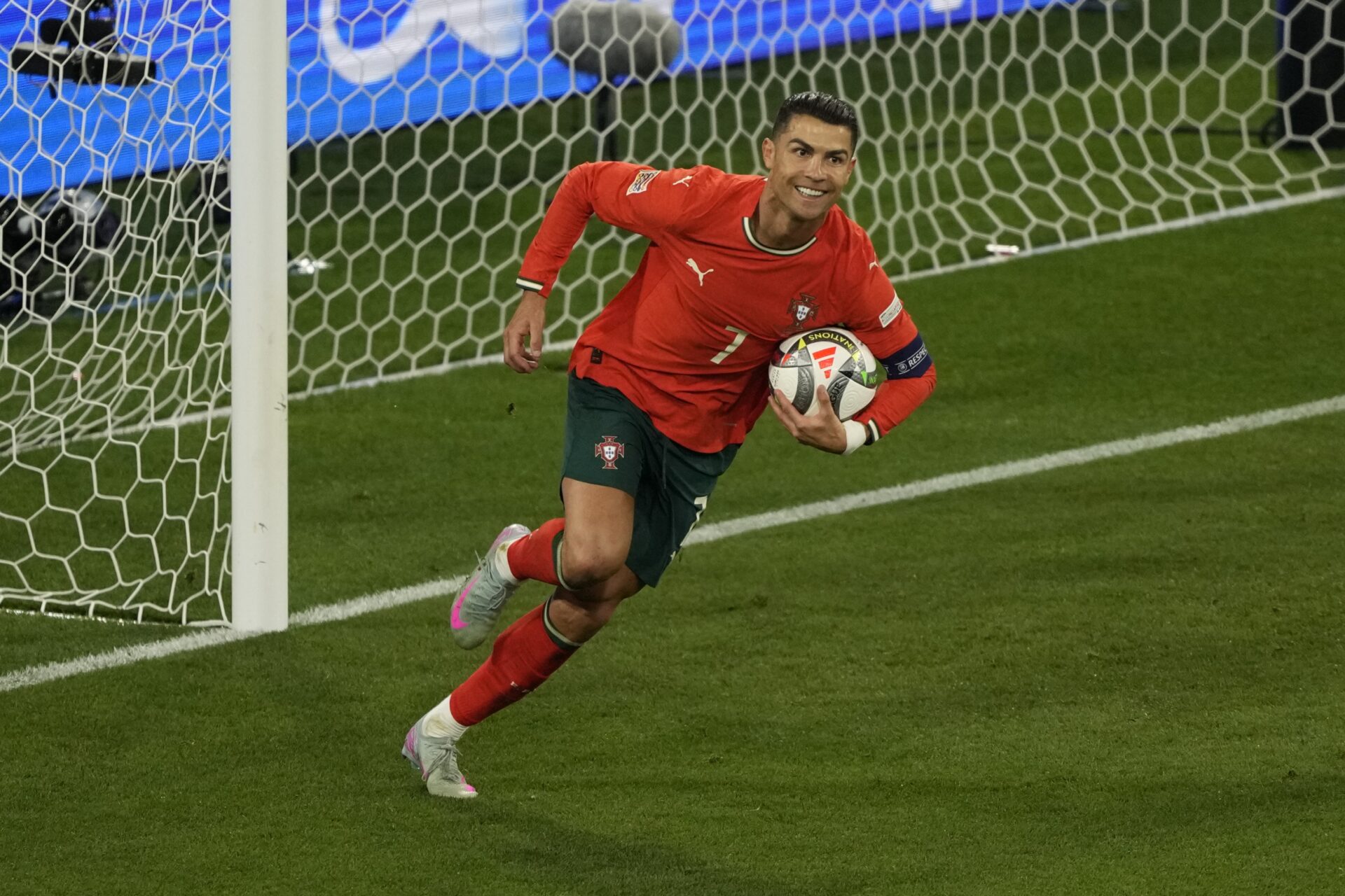Cristiano Ronaldo e Lionel Messi: o que realmente os torna lendas do futebol mundial