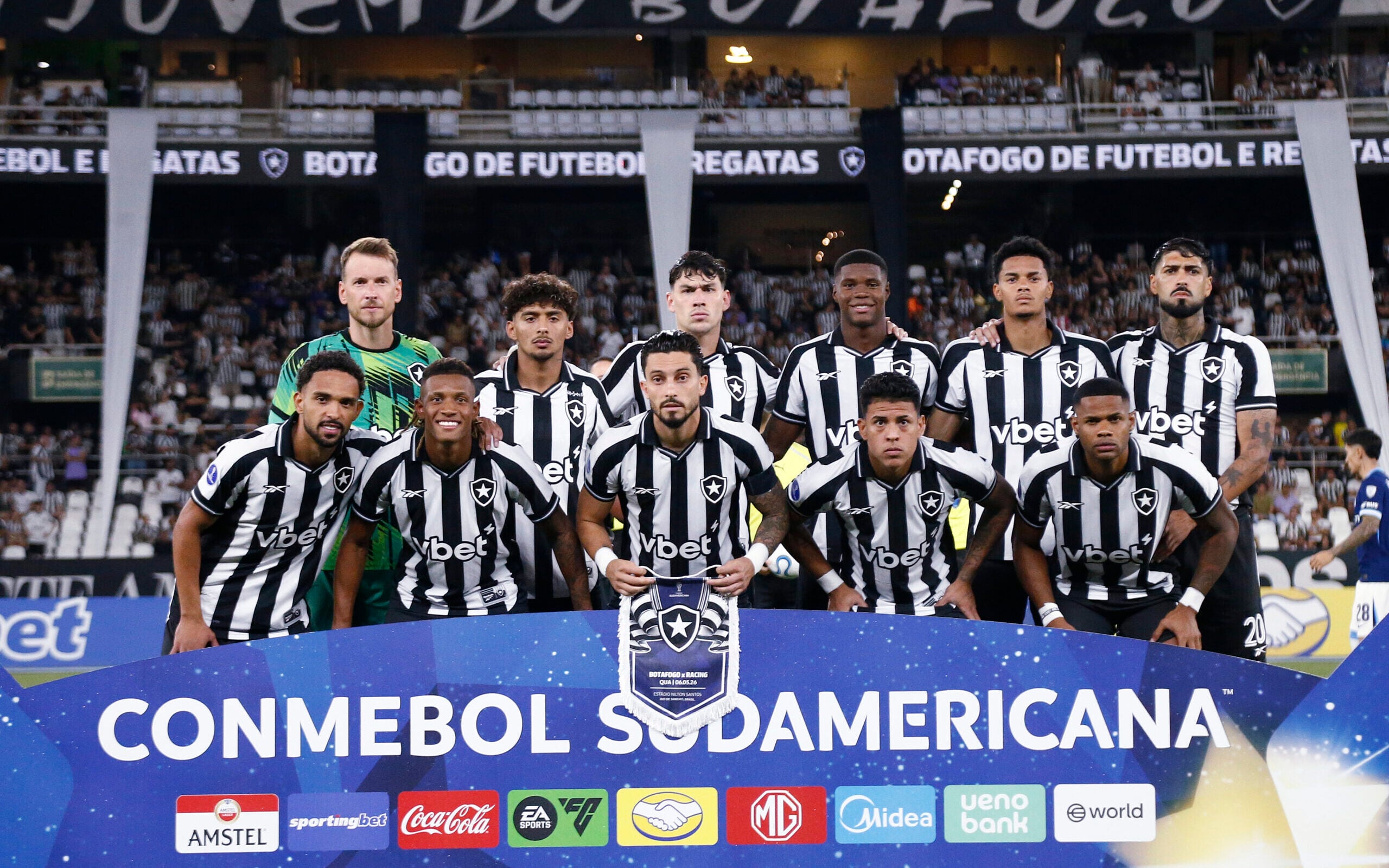 Botafogo aposta na janela de transferências para equilibrar finanças e reforçar elenco em 2026