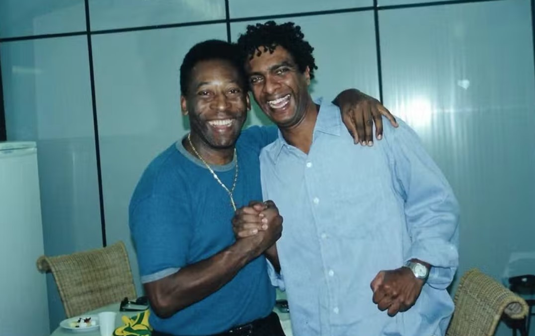 Hélio de La Peña lança minidocumentário para defender legado de Pelé no futebol