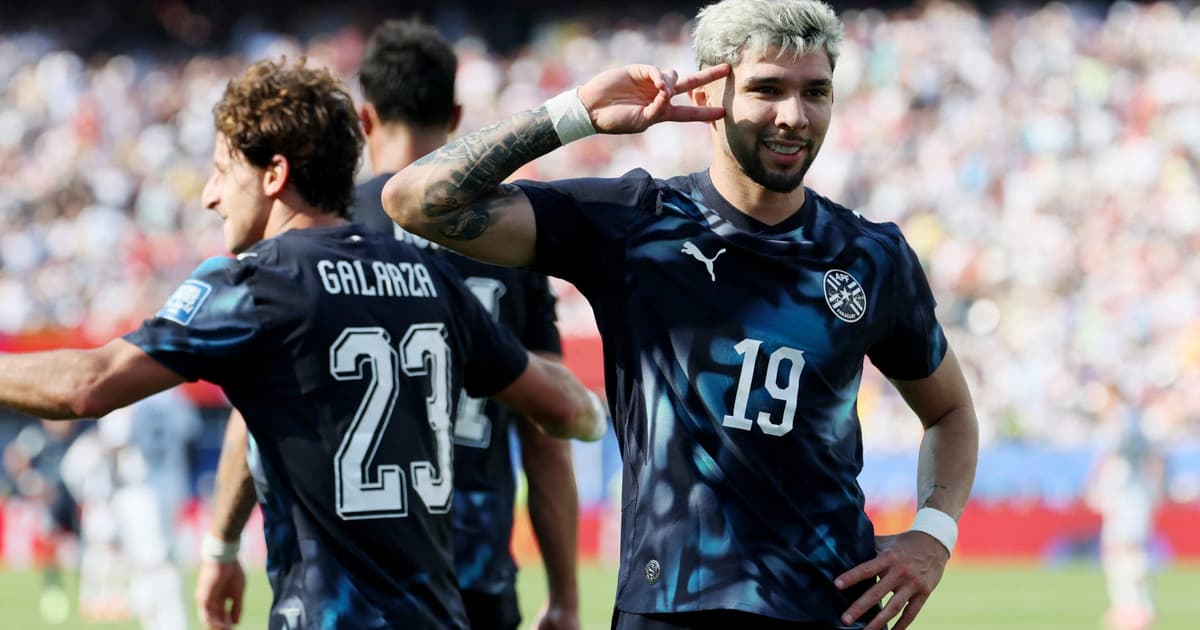 Julio Enciso faz história e brilha como ícone do futebol paraguaio na Copa do Mundo
