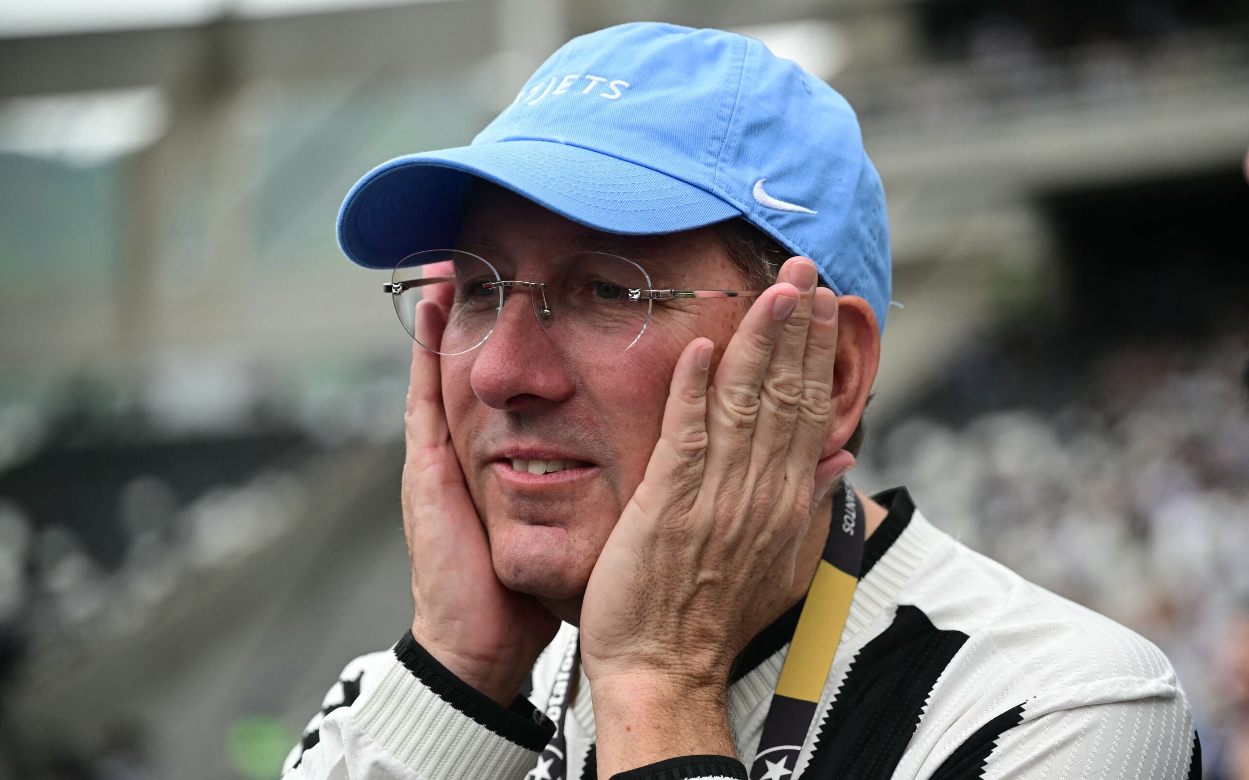 Botafogo enfrenta problemas fiscais graves na gestão de John Textor