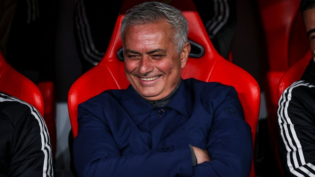 Benfica oficializa saída de José Mourinho para o Real Madrid e anuncia Marco Silva como novo técnico