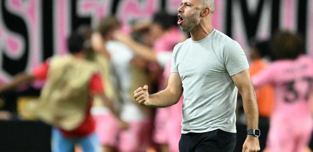Rosario Central demite técnico após eliminação e mira Javier Mascherano para o cargo
