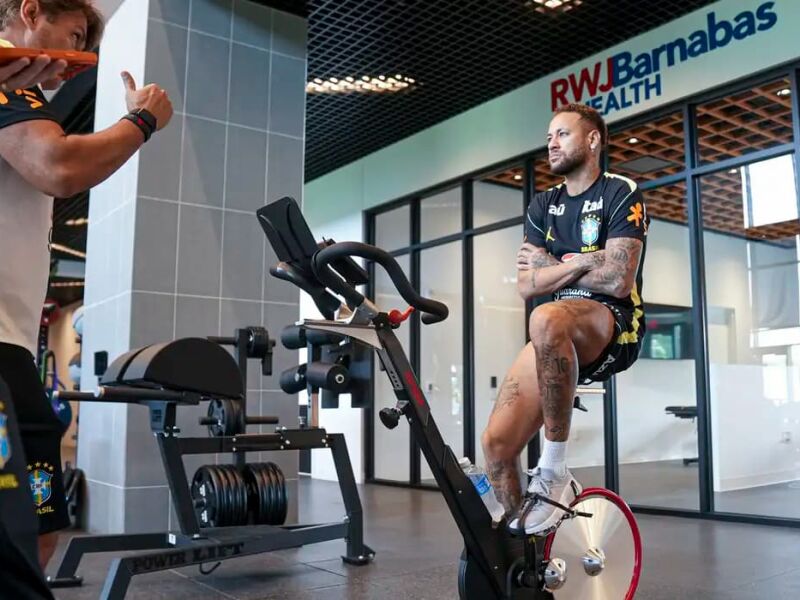 Neymar passa por novo exame e reforça foco na recuperação para 2026