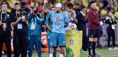 Neymar Brilha Antes do Jogo e Troca Palavras com Presidente da CBF no Maracanã