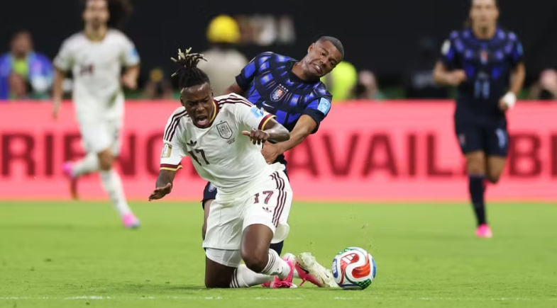 Nico Williams é desfalque da Espanha nas oitavas da Copa do Mundo por lesão muscular