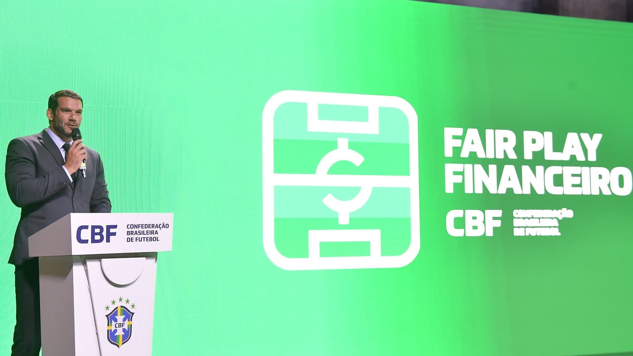Futebol brasileiro cresce em receita, mas endividamento preocupa clubes da Série A